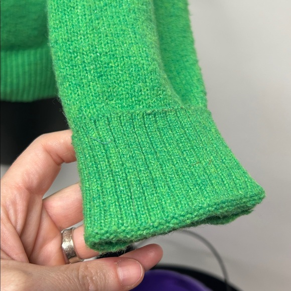 Green Crewneck Sweater Crayola Kohl’s size small lucky to know you - Picture 3 of 6